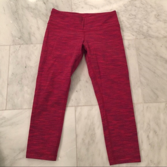 lululemon athletica Pants - Lululemon cropped leggings